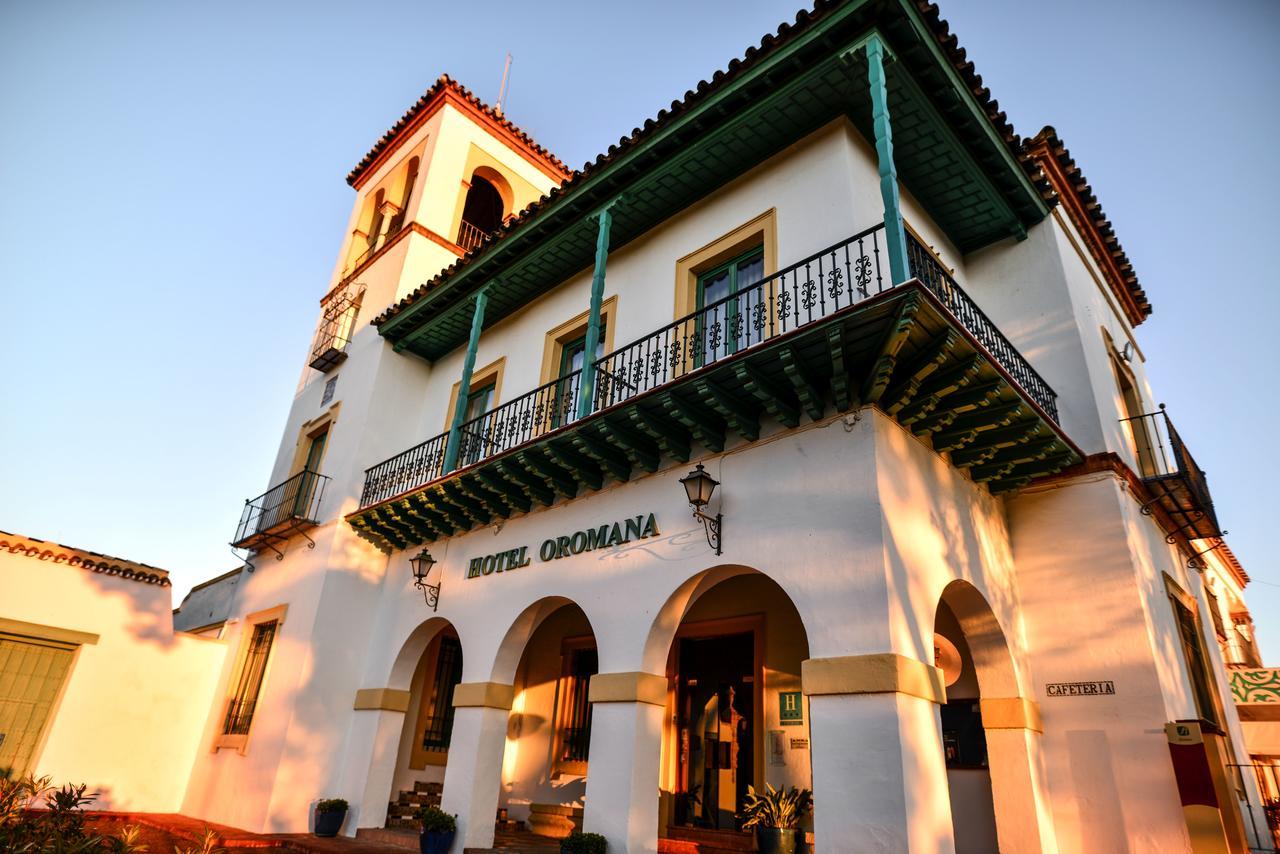 Hotel Oromana Alcalá de Guadaira Exteriér fotografie